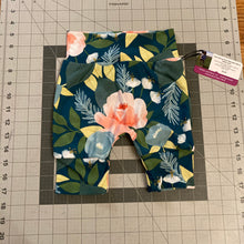 Load image into Gallery viewer, 9mo-3T Floral Green DBP Maxaloones Shorts
