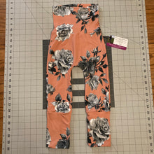 Load image into Gallery viewer, 9mo-3T Floral Black Rose on Peach Maxaloones
