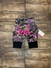 Load image into Gallery viewer, 9mo-3T Purple Floral Pattern Maxaloones Shorts

